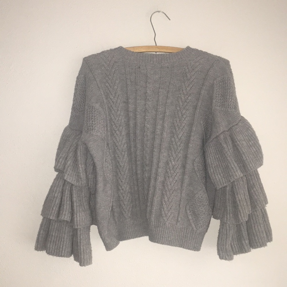 Haute Rogue Ruffle Sleeve Cable Knit Sweater Small - Picture 2 of 15